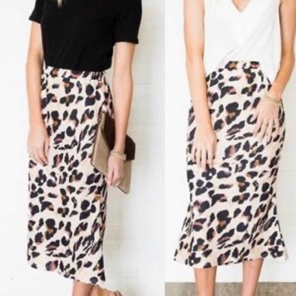 Main Strip Mid length skirt